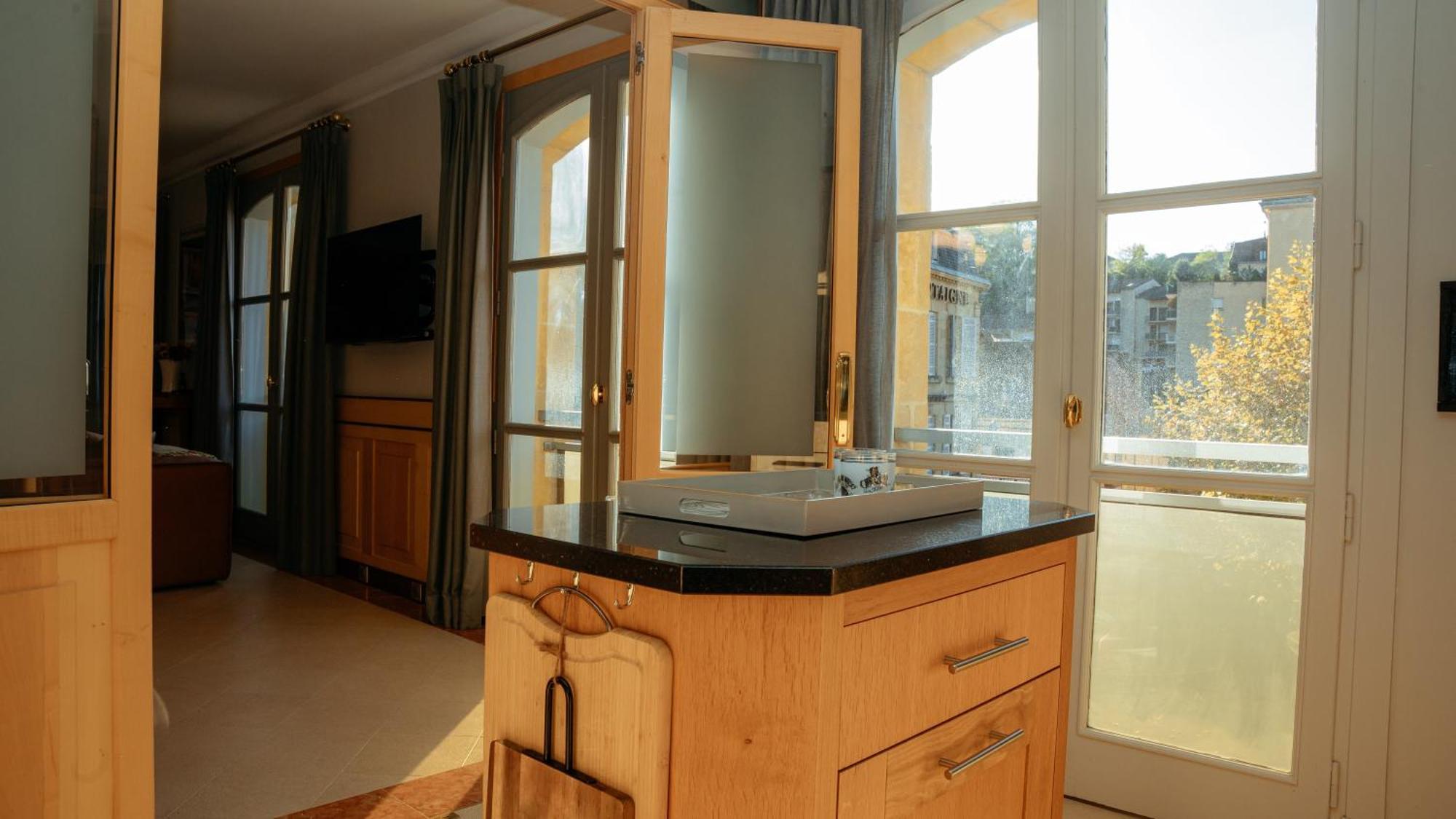 Superbe Appartement 132M2, Classe 5 Etoiles, Sarlat Centre Exterior foto